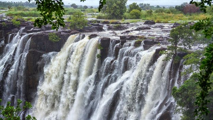 Half-Day Victoria Falls Tour from Livingstone with Hotel Pickup and Choice of Departure (3/12)