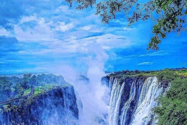 Half-Day Victoria Falls Tour from Livingstone with Hotel Pickup and Choice of Departure