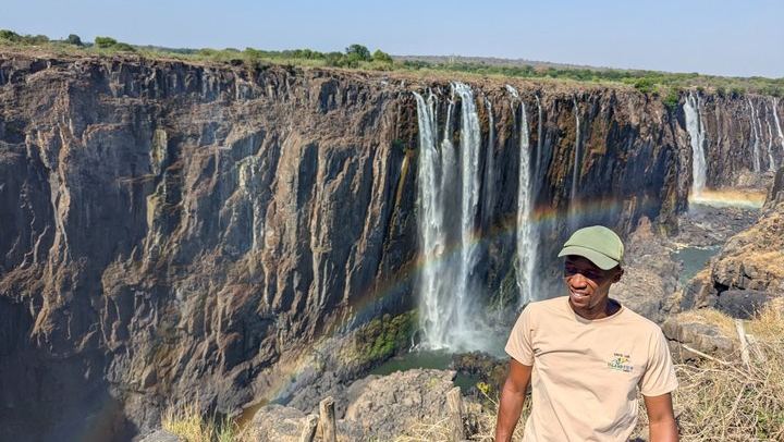 Victoria Falls Zimbabwe Side Guided Walk for up to Two Guests with Pickup (4/12)
