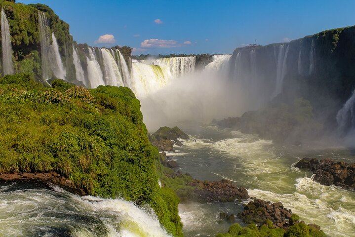 Brazilian Falls Package with Bird Park, Macuco Safari and Porto Canoas Lunch (7/9)