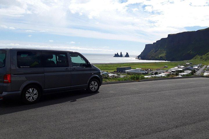 Private 9-Hour South Coast Tour with Gljufrabui, Solheimajokull and Vik Lunch Stop (11/12)