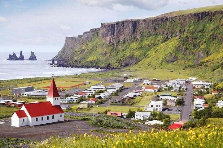 Hidden Iceland Private South Coast Tour with Lava Show and Solheimajokull Glacier Walk (4/12)