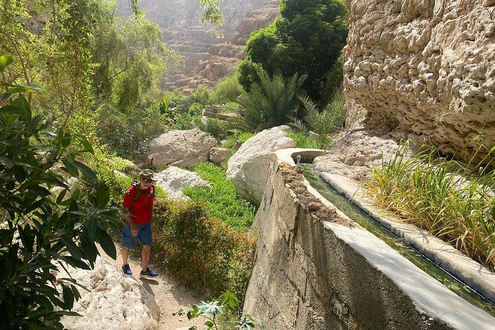 Full-Day Wadi Shab Trip from Muscat via the Coast Road and Sinkhole, Groups to 12 (6/6)