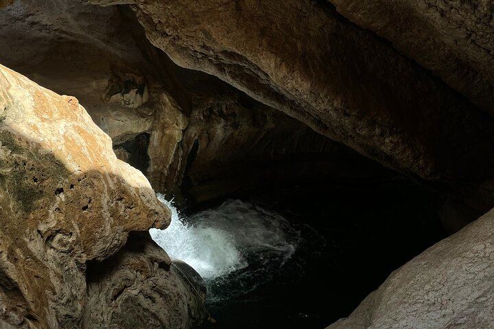 Full-Day Wadi Shab Trip from Muscat via the Coast Road and Sinkhole, Groups to 12 (2/6)