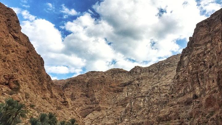 Wadi Shab and Bimmah Sinkhole Group Day Trip from Muscat with Lunch (3/12)