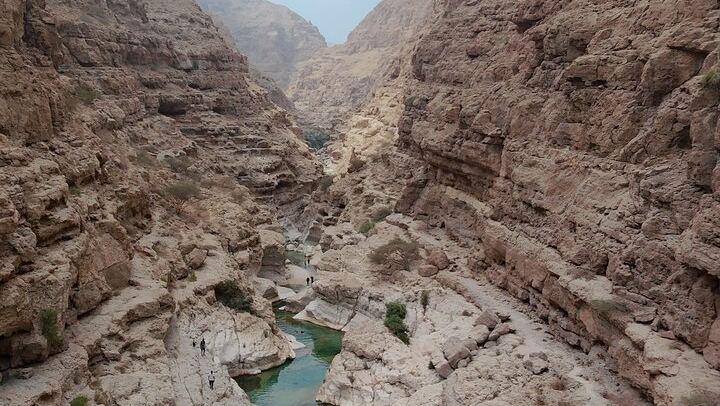 Wadi Shab Expedition from Muscat with Local Lunch, Guiding in Six Languages, Up to 12 (1/12)