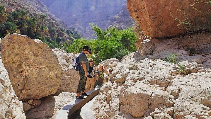 Wadi Shab Expedition from Muscat with Local Lunch, Guiding in Six Languages, Up to 12 (4/12)