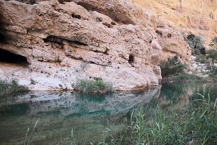 Private Wadi Shab and Wadi Tiwi Day with Qalhat and Sur Dhow Yard, Lunch and Ferry (4/12)