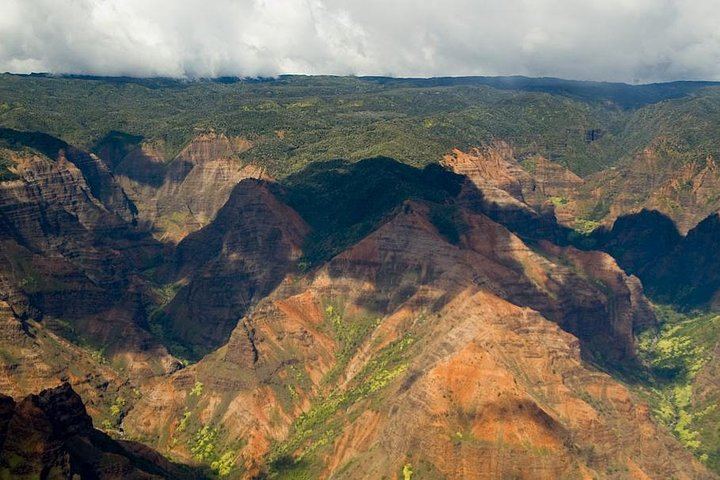 Kauai Airplane Tour in a GA-8 Airvan: Na Pali Coast, Wailua Falls, Window Seats (7/11)