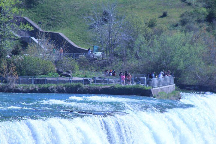 Niagara Falls State Park Guided Walk from SPoT: Terrapin Point and Maid of the Mist (3/10)