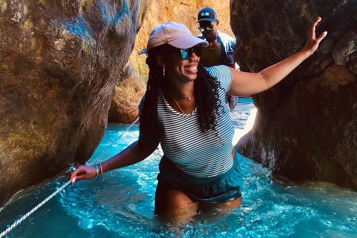 La Leona Waterfall Half-Day Hike with 4WD Truck Ride, Minimum 2 Travelers (2/12)