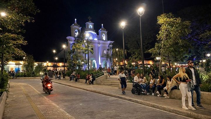 Half-Day El Retiro and Tequendamita Falls Private Pickup Tour from Medellin (4/11)