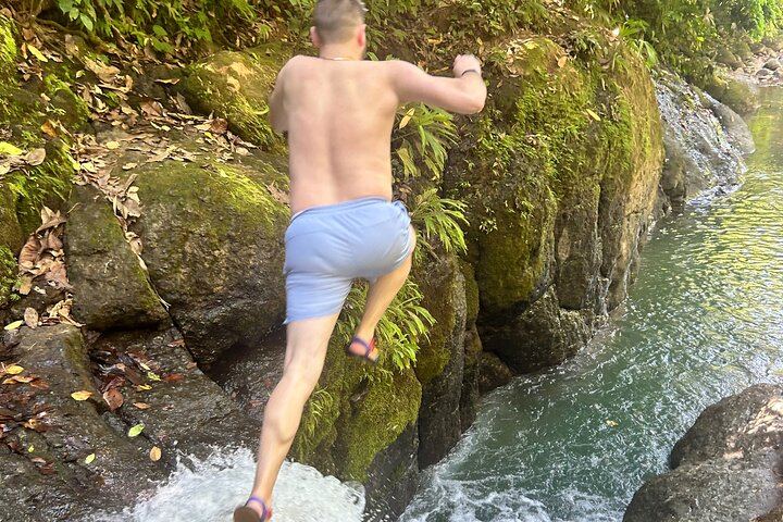 All-Inclusive Pacific Coast Waterfall Day with Local Guide, Secluded Beach and Casado (3/12)
