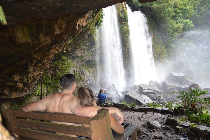 All-Inclusive Pacific Coast Waterfall Day with Local Guide, Secluded Beach and Casado (2/12)