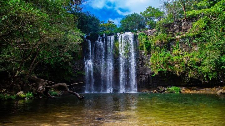 Miravalles Volcano and Las Hornillas Combo with Waterfalls, Hot Springs and Mud Baths (3/3)