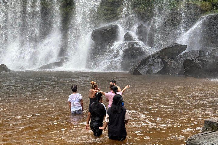 Phnom Kulen Day Trip with Two-Tier Waterfall, River of 1000 Lingas and Khmer Village Visit (5/12)
