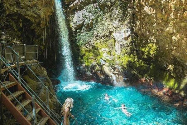 Small Group Rincon de la Vieja Hike with Oropendola Waterfall and Hot Springs Lunch