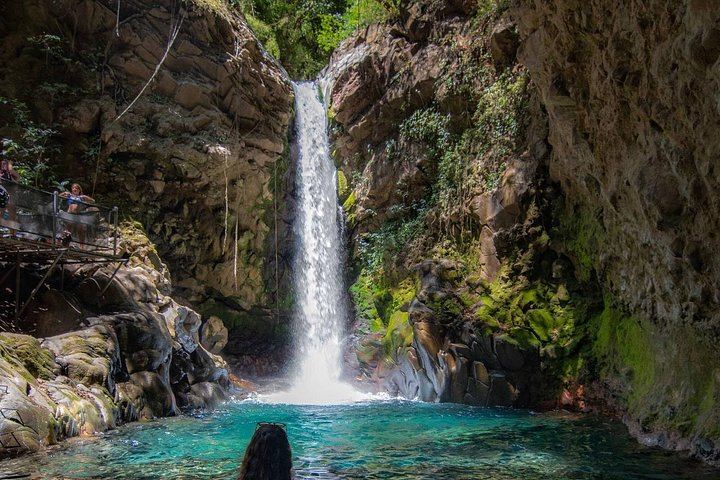 Small Group Rincon de la Vieja Hike with Oropendola Waterfall and Hot Springs Lunch (1/4)
