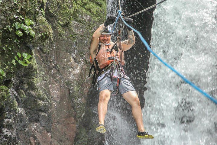 Amigos del Rio ADR Waterfall Park: Canyoning and 7 Zip Lines near Quepos (10/10)
