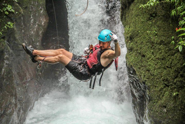 Amigos del Rio ADR Waterfall Park: Canyoning and 7 Zip Lines near Quepos (4/10)