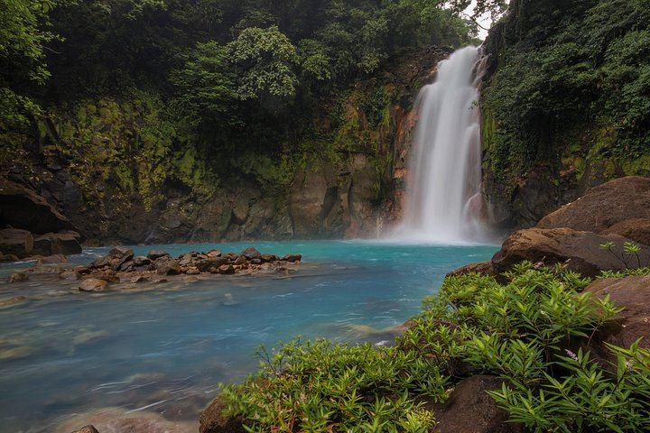 Tenorio Volcano National Park Hike to the Turquoise Rio Celeste Blue River (7/8)