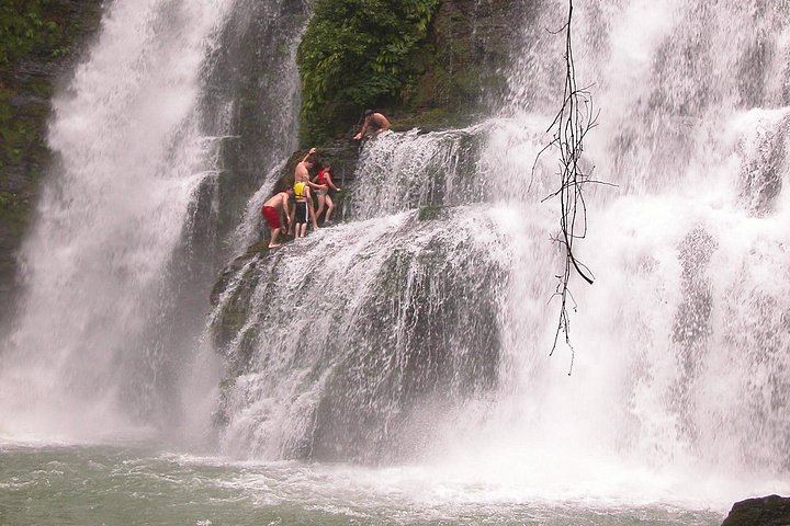 10-Hour Small-Group Waterfall Trek from Jaco Walk to Osa: 5 Falls, 3 Locations (4/7)