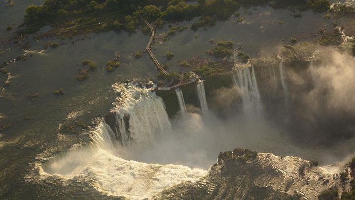 Passeio Tur Iguazu Falls Day Tour, Brazil and Argentina, Exclusive Vehicle for Four (2/5)