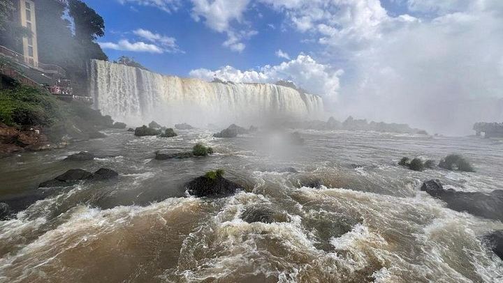 Iguazu Falls Private Day Tour in a New Vehicle, Foz do Iguacu and Puerto Iguazu (3/12)