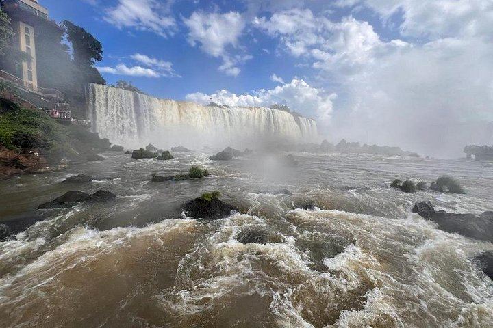 Iguazu Falls Private Day Tour in a New Vehicle, Foz do Iguacu and Puerto Iguazu (3/12)