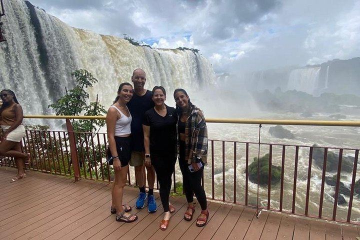 Iguazu Falls Private Day Tour in a New Vehicle, Foz do Iguacu and Puerto Iguazu (12/12)