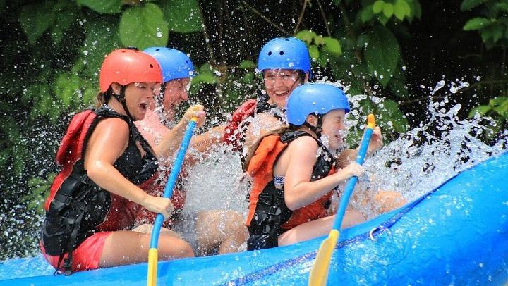 Savegre River Whitewater Rafting, Class II-III, with Waterfall Stop near Manuel Antonio (1/5)
