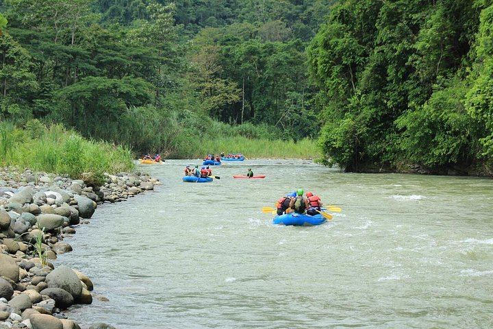 Savegre River Whitewater Rafting, Class II-III, with Waterfall Stop near Manuel Antonio (2/5)