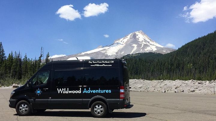Columbia Gorge Waterfalls, Hood River and Timberline Lodge Day Tour, Portland (3/8)