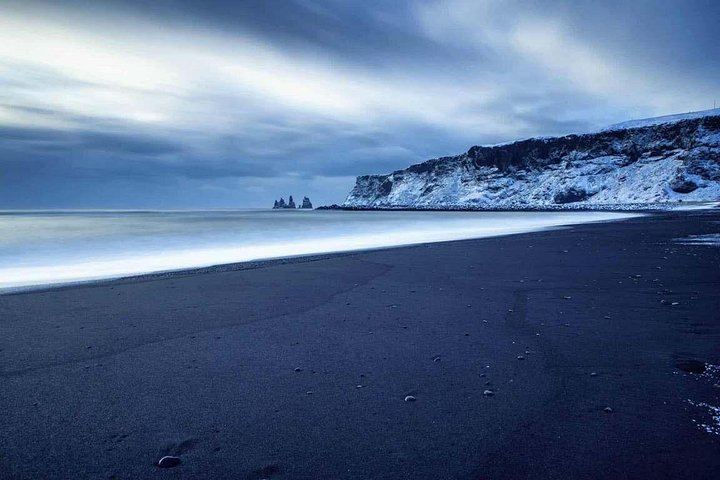 Winter South Coast Day Tour with Gljufrabui, Reynisfjara and Glacier Touch (5/8)