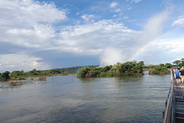 Iguazu Falls Tour with Private Transport and a Tourism-Trained Guide, Argentina and Brazil (7/12)