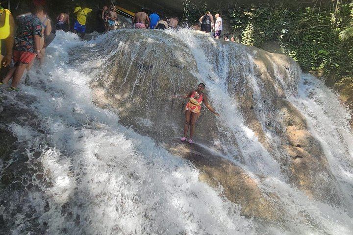 Private Dunn's River Falls Climb with Ocho Rios Sightseeing and Shopping (3/12)