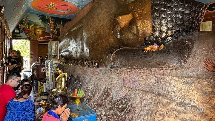 Phnom Kulen Day Trip with Two-Tier Waterfall, River of 1000 Lingas and Khmer Village Visit (4/12)