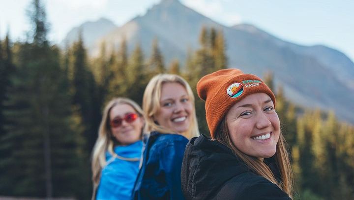 Yoho Park Day Trip: Emerald Lake Canoe Stop, Natural Bridge and an Hour at Takakkaw Falls (1/5)