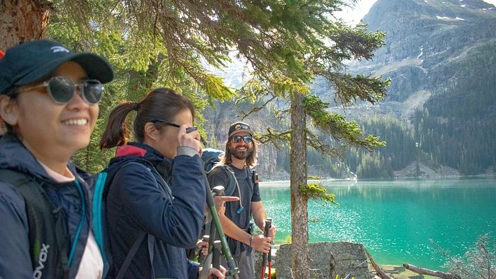 Yoho Park Day Trip: Emerald Lake Canoe Stop, Natural Bridge and an Hour at Takakkaw Falls (4/5)