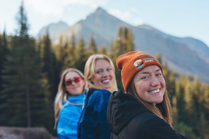 Yoho Park Day Trip: Emerald Lake Canoe Stop, Natural Bridge and an Hour at Takakkaw Falls (1/5)
