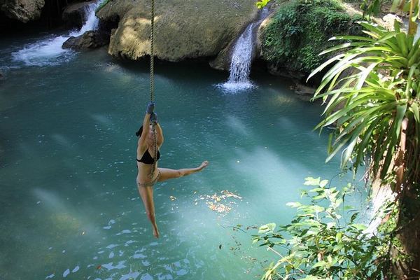 YS Falls Swim and Floyd's Pelican Bar Boat Ride from Negril by Private Vehicle