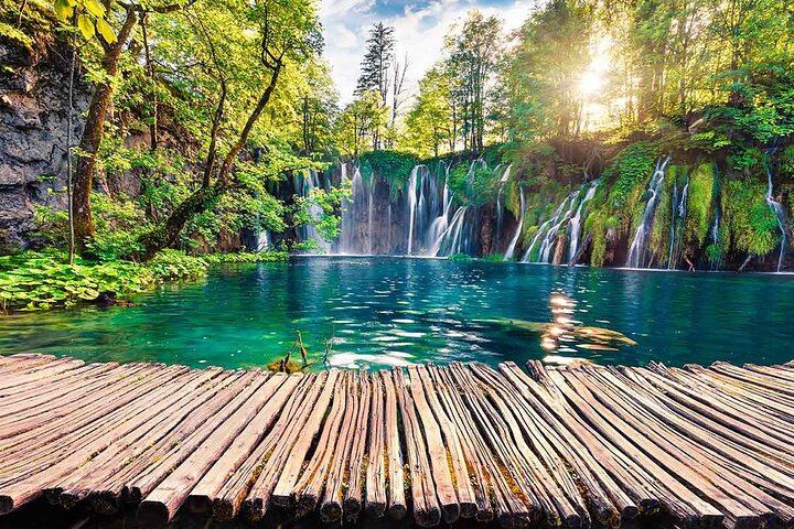 Plitvice Lakes and Rastoke Day Trip from Zagreb by Bus or Small Group, Ticket Included (9/12)