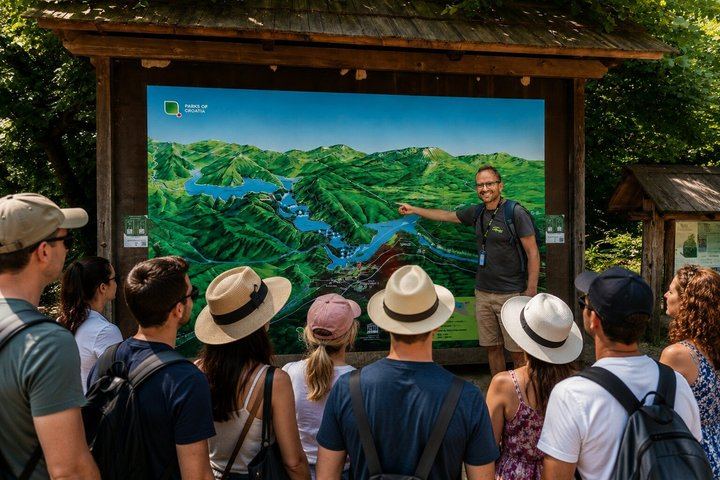 Plitvice Lakes and Rastoke Day Trip from Zagreb by Bus or Small Group, Ticket Included (4/12)