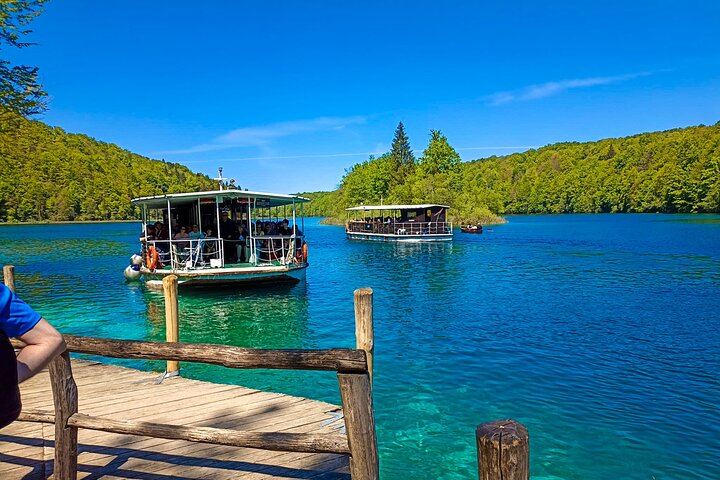 Plitvice Lakes and Rastoke Van Day Tour from Zagreb with Boat and Train Rides (9/12)