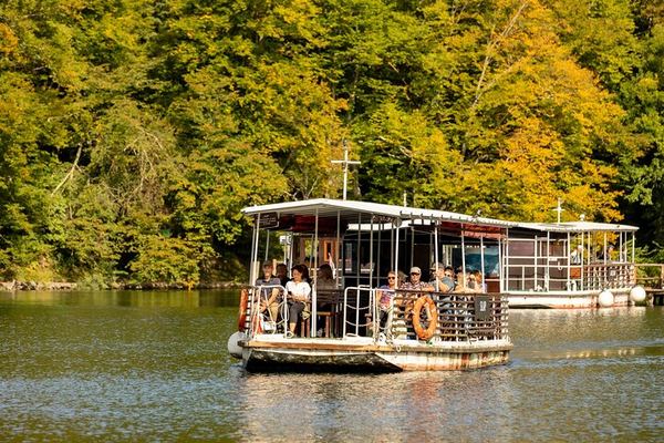 Private Split to Plitvice Lakes Day Tour with Local Guide and Electric Boat