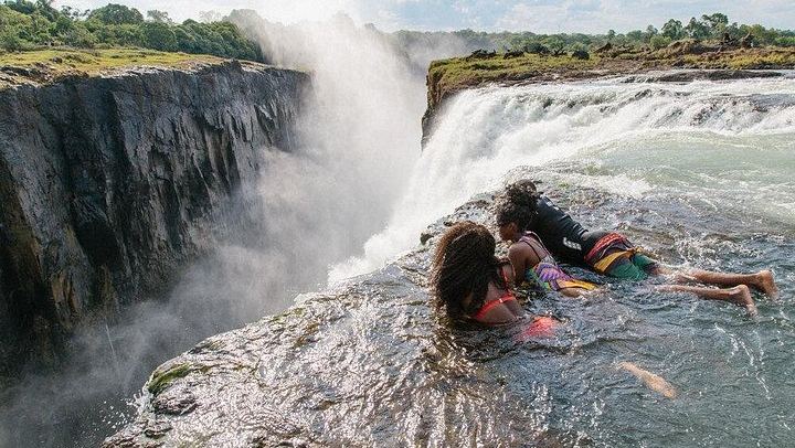 Victoria Falls Rainforest Walk and Hwange 5-Day Accommodated Safari (4/5)