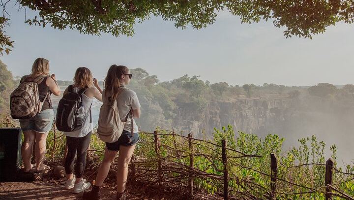 Half-Day Private Victoria Falls Tour Through Zimbabwe and Zambia with Guide (2/8)