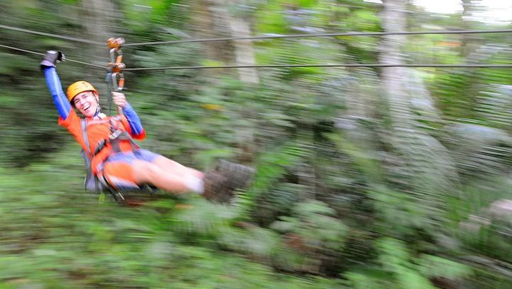 El Salto Waterfall Rappelling and Zipline Day Trip in Carite State Forest (4/6)